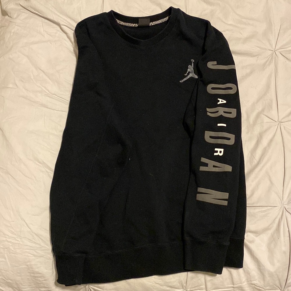 Black Jordan sweatshirt